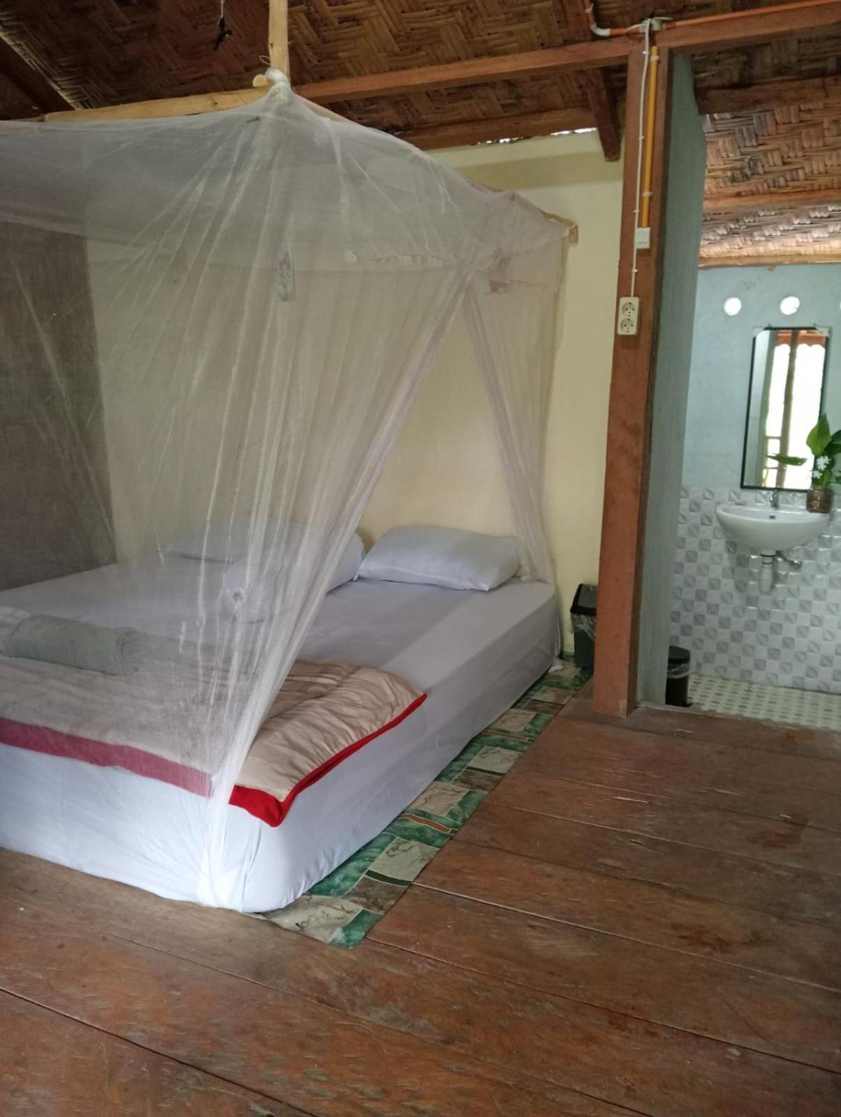 Bukit Lawang Landak River Guest House Exterior foto